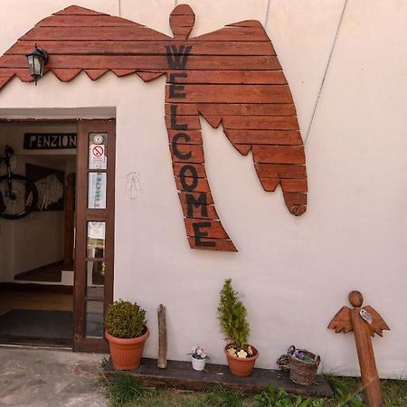 Bike Bistro A Penzion U Vsech Andelu Nove Mesto pod Smrkem Eksteriør billede